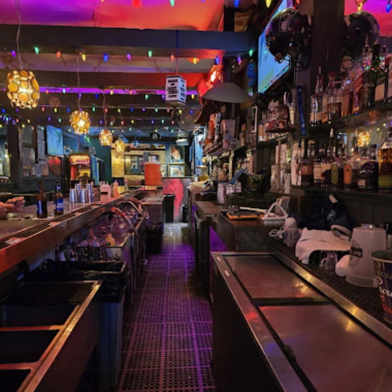 San Diego Nightlife: Find Best Nightclubs, Bars and Lounges - Top Rated Choices Thrusters Lounge in San diego - Top Rated Choices